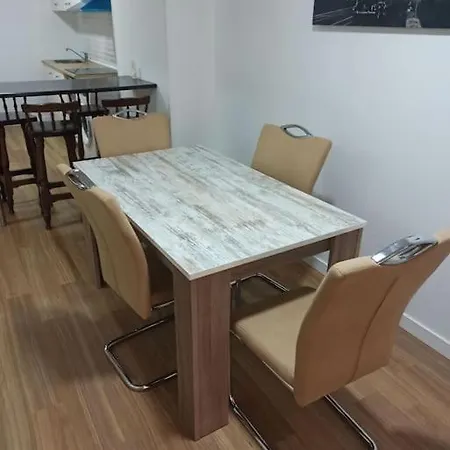 Apartamento Vacacional شقة *